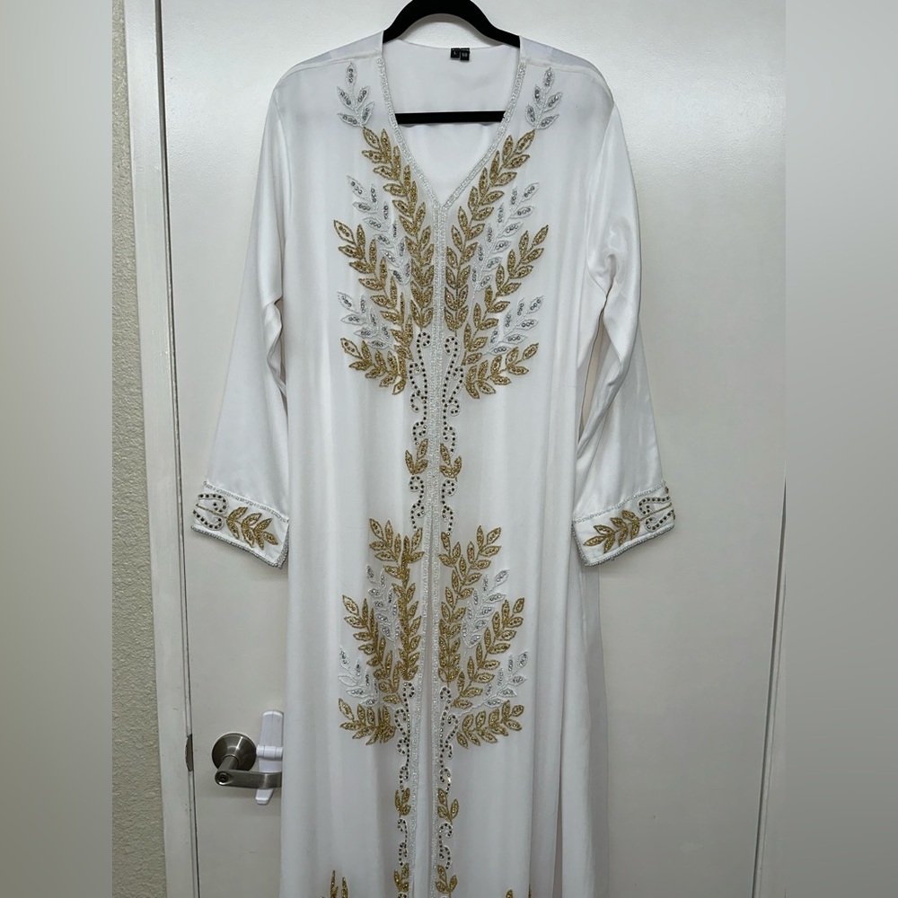Brand new White and Gold Embroidered Kaftan